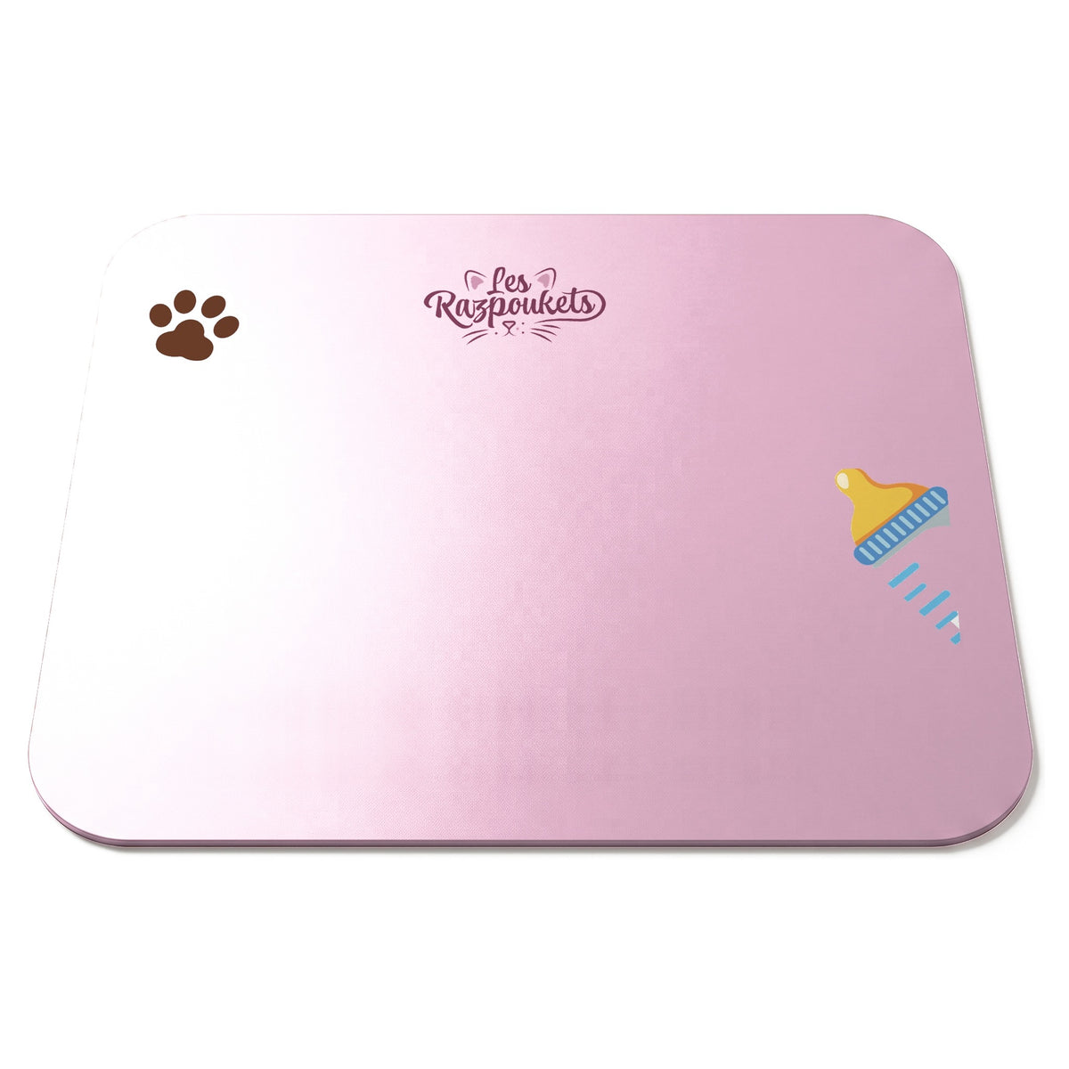Tapis de gamelle pour chat rose poudre, sans personnalisation, vu de trois quarts
